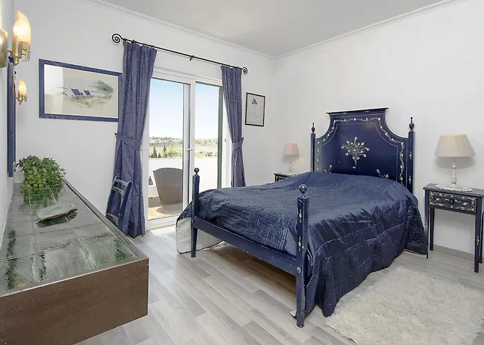 Villa Lgs32v3 Moradia De Grande Conforto Lagos