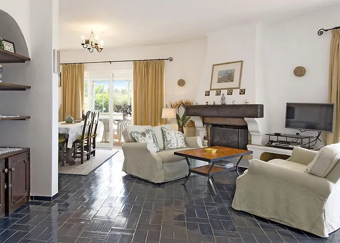 Villa Lgs32v3 Moradia De Grande Conforto Lagos