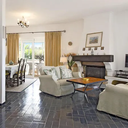 Villa Lgs32v3 Moradia De Grande Conforto Lagos